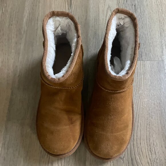 Koolaburra by Ugg Women's Light Brown Suede Ankle Booties Size: 6 - Picture 2 of 8